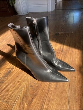 Zara Black Pointed Ankle Booties with Side Zip